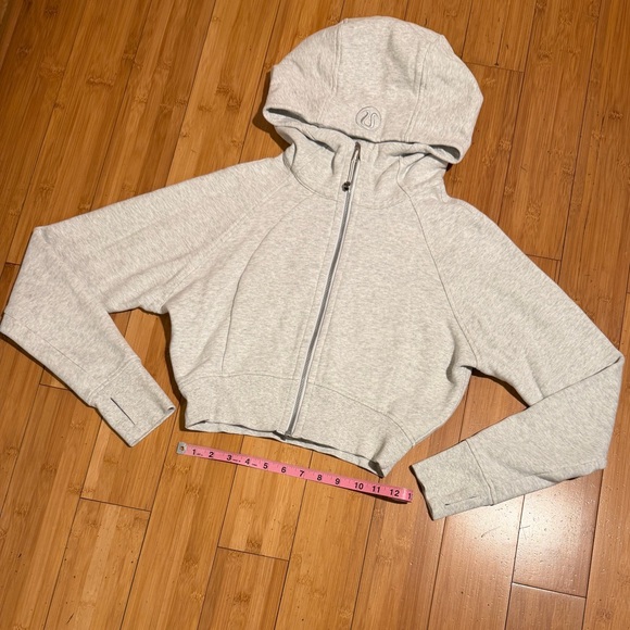 Lululemon Scuba Full-Zip Cropped Hoodie Heathered Core Ultra Light Grey Size 6 - Picture 10 of 16